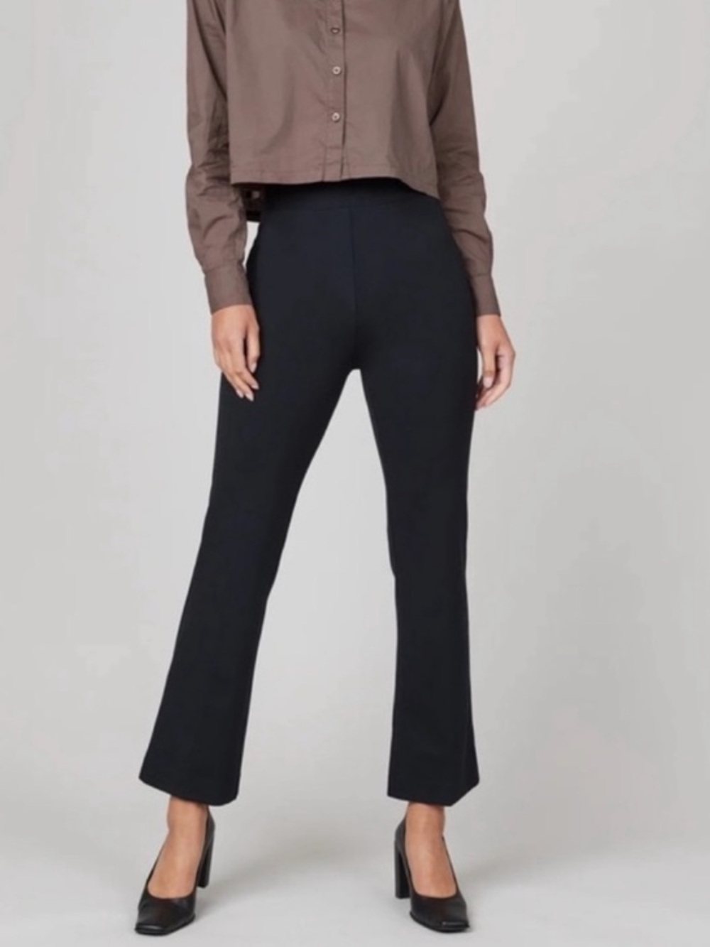 SPANX The Perfect Pant Kick Flare Crop Ponte Pull-On Pants Petite Medium
